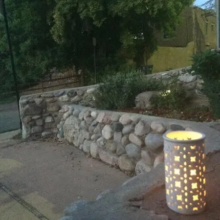 Romantic Amor~ Great Location, Park View, Historic East Side